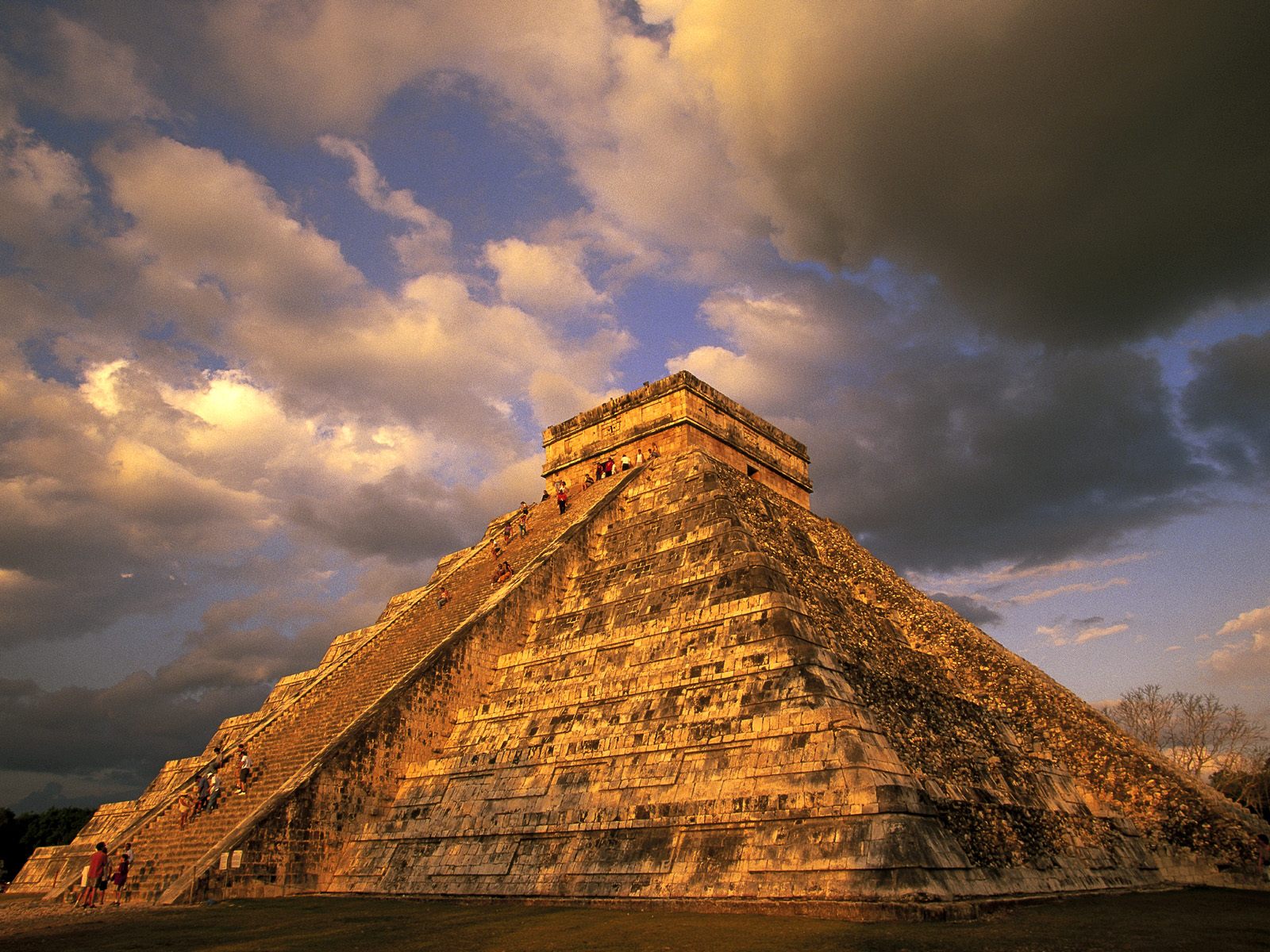 Ancient_Mayan_Ruins_Chichen_Itza_Mexico